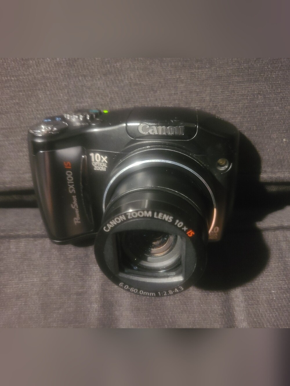 Canon PowerShot SX100 IS Compact Camera 8MP 10x Zoom 2.5in Screen Black